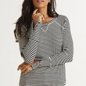 Evereve Black and White Striped Long Sleeve Thermal Top - Size - Small